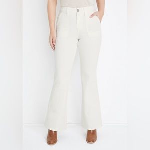 m jeans by Maurices Women’s White Flare Super High Rise Jean Size 6 Short